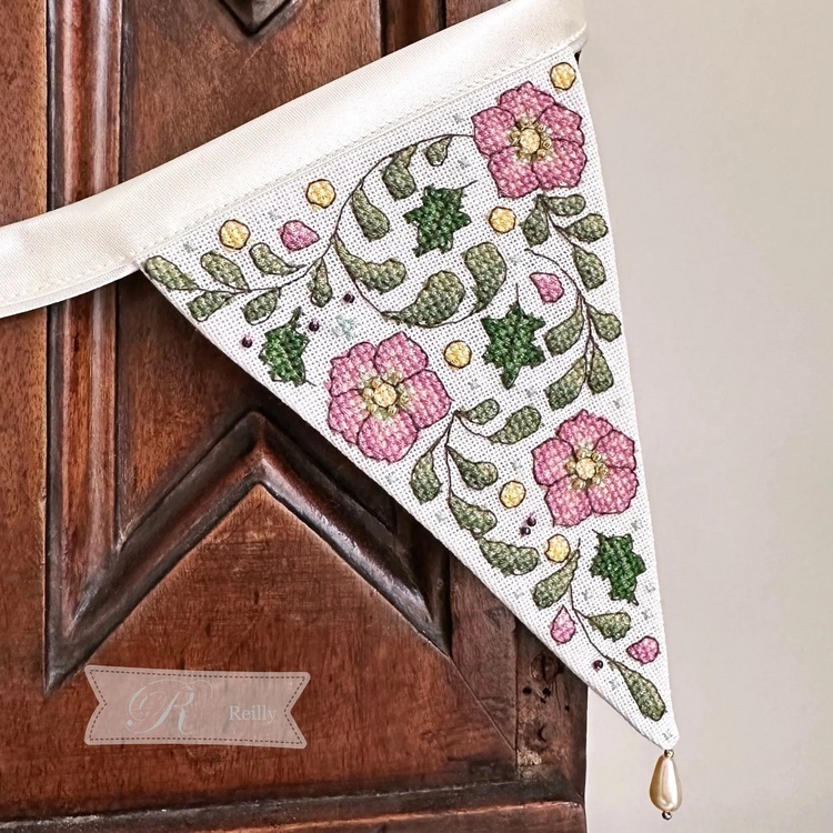 Winter Floral Bunting (view 5)