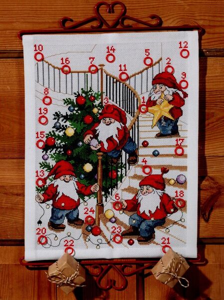 Elves with Christmas Decorations Advent Calendar